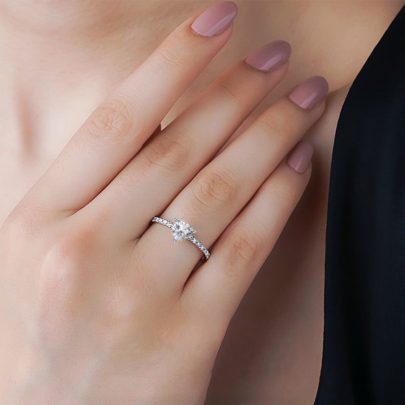 Fashion s925Sterling Silver Ring Inlay1Carat Moissanite Wedding Ring Fat Triangle Moissanite Ring Band GRA Certificate