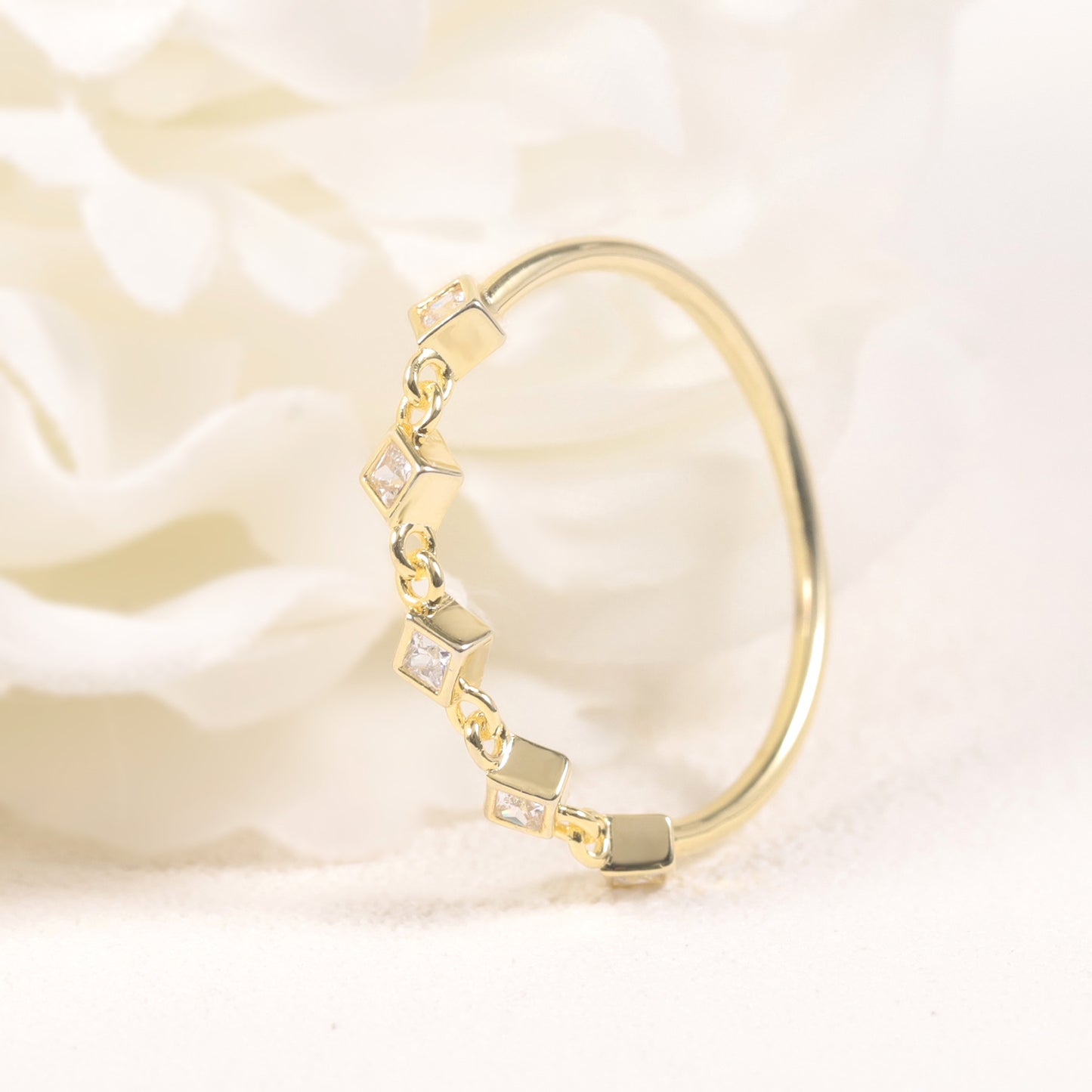 Small Rubik's Cube Niche Design Ring Golden Dawn Series s925Sterling Silver Plated18k Gold Inlaid Moissanite Ring