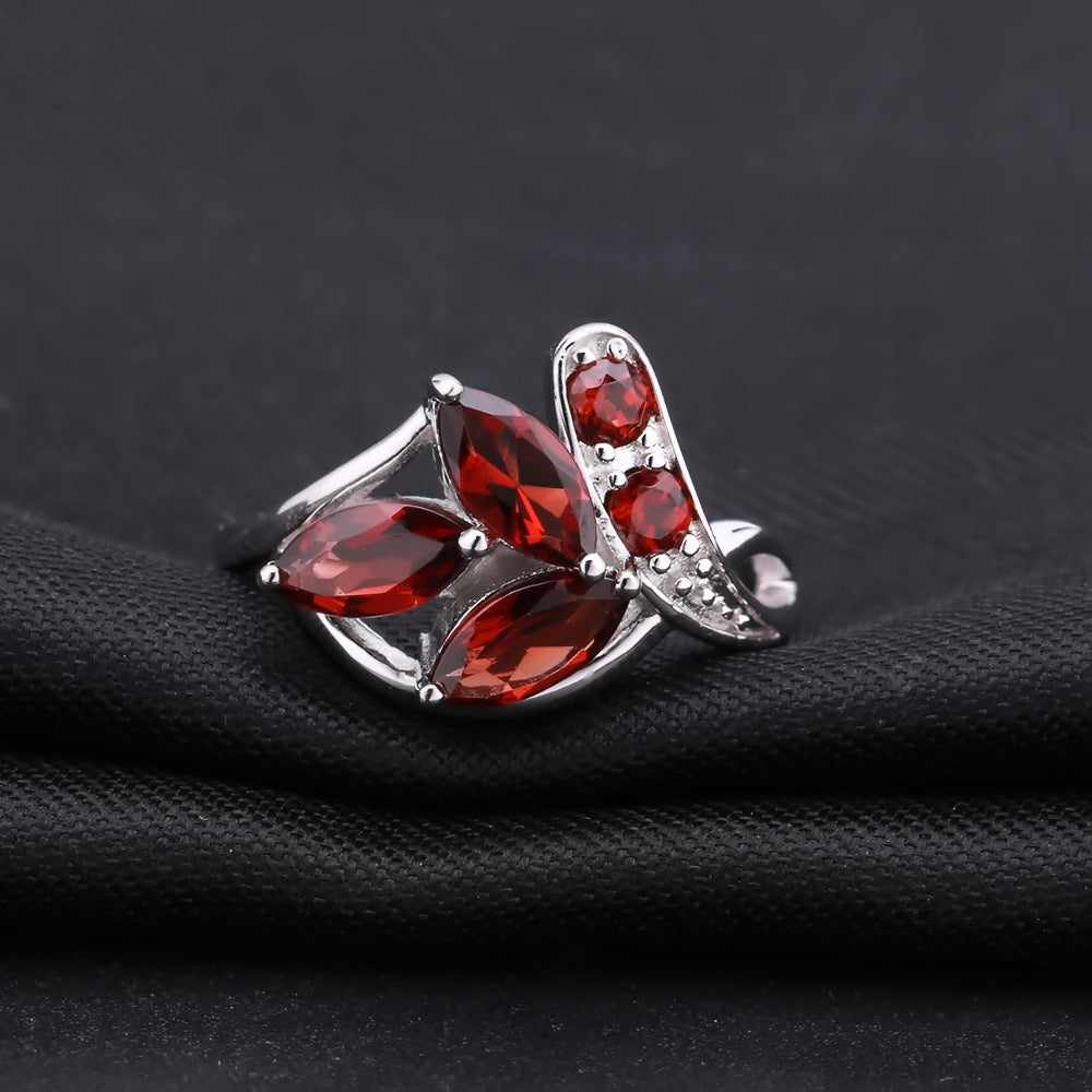 Design Sense Natural Gemstone Ring for Women Fashion Personality s925Silver Inlaid Natural Garnet Ring