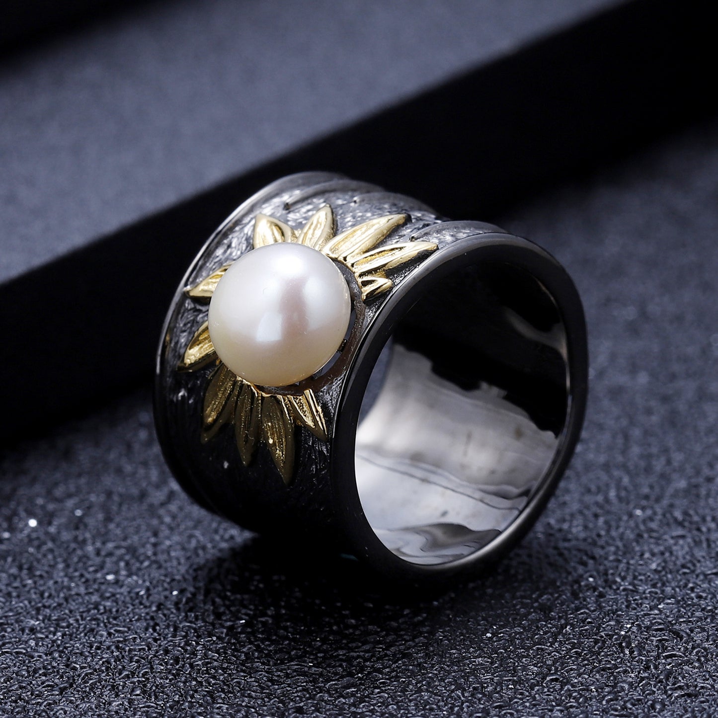 High-end Designer Pearl Ring Natural Style Sunflower Flowers s925Silver Natural Freshwater Beads Ring