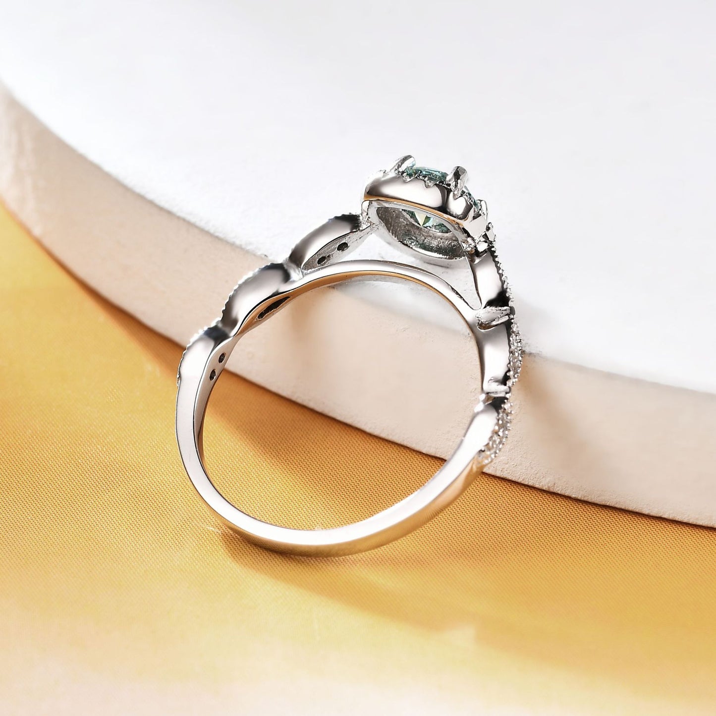 Green Moissanite14-Claw Inlaid Ring Band GRA Certificate of Light Luxury s925sterling silver gemstone ring