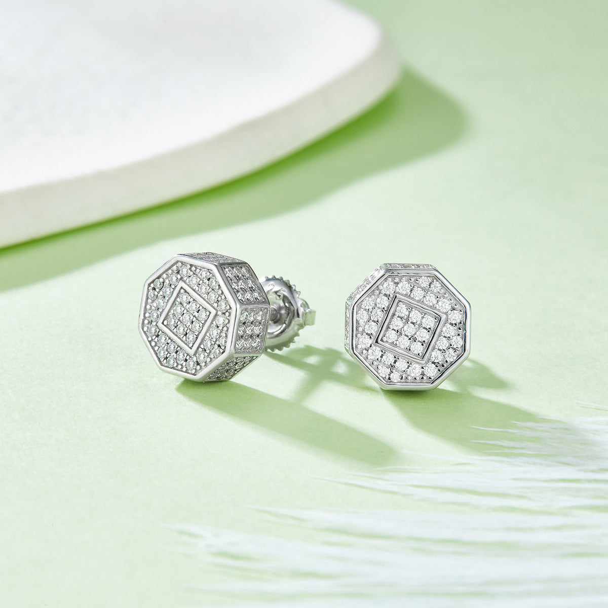 Unique Personality Rhombus Threaded Earrings Exquisite Gold Color Ear Jewelry s925Sterling Silver Moissanite Stud Earrings