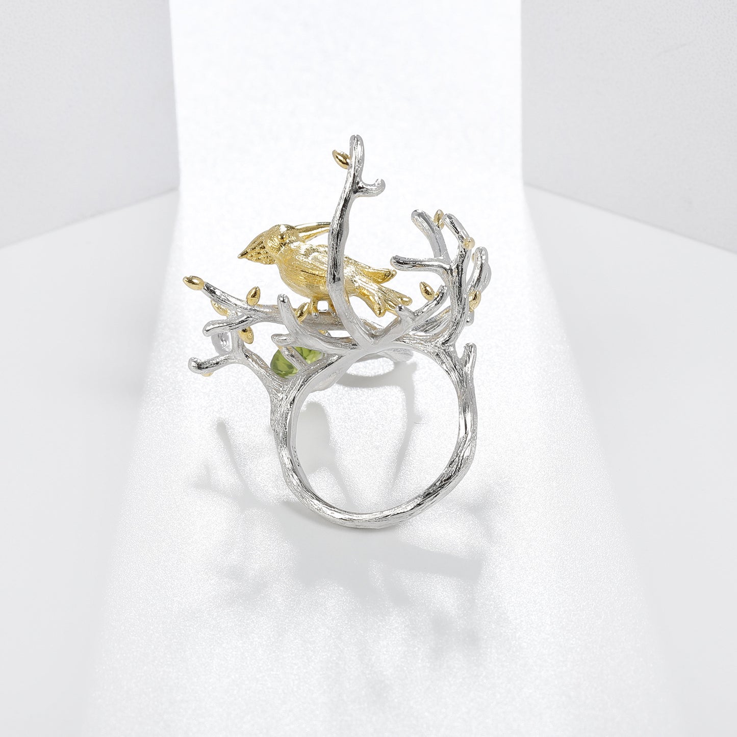 Designer Natural Peridot Ring Natural Style Tree Branch Bird Design s925Silver Inlaid Gemstone Ring