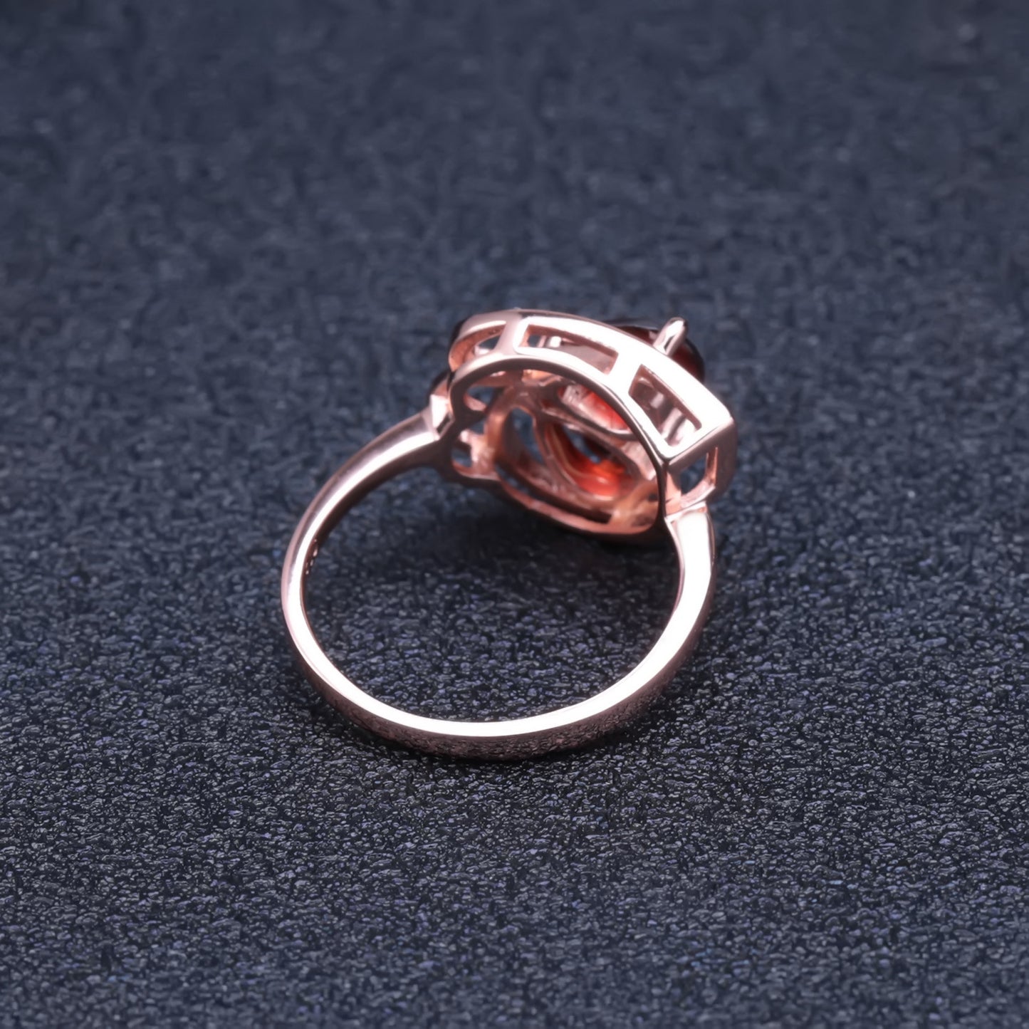 Design-inspired Garnet Ring for Women Vintage Inlaid Natural Gemstones s925Silver plating18k Rose Gold Ring