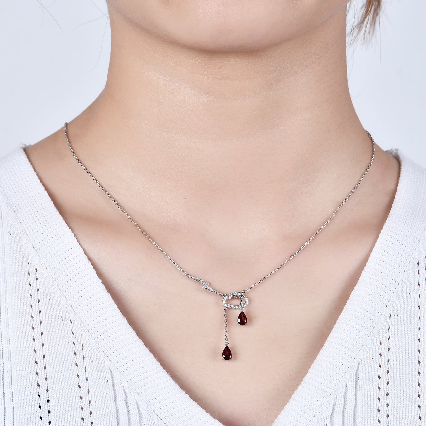 Cloud and Lightning Design Earrings and Necklace Two-Piece Set s925Silver Inlaid Gemstone Garnet Jewelry Set