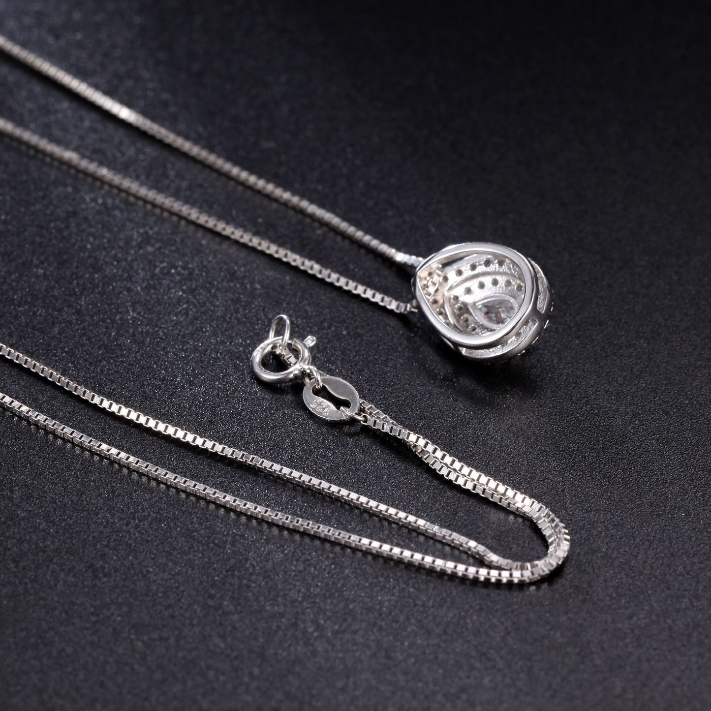 New Fashion Design Light Luxury Gemstone Necklace French Romantic s925Silver Inlaid Natural Gemstone Necklace Pendant