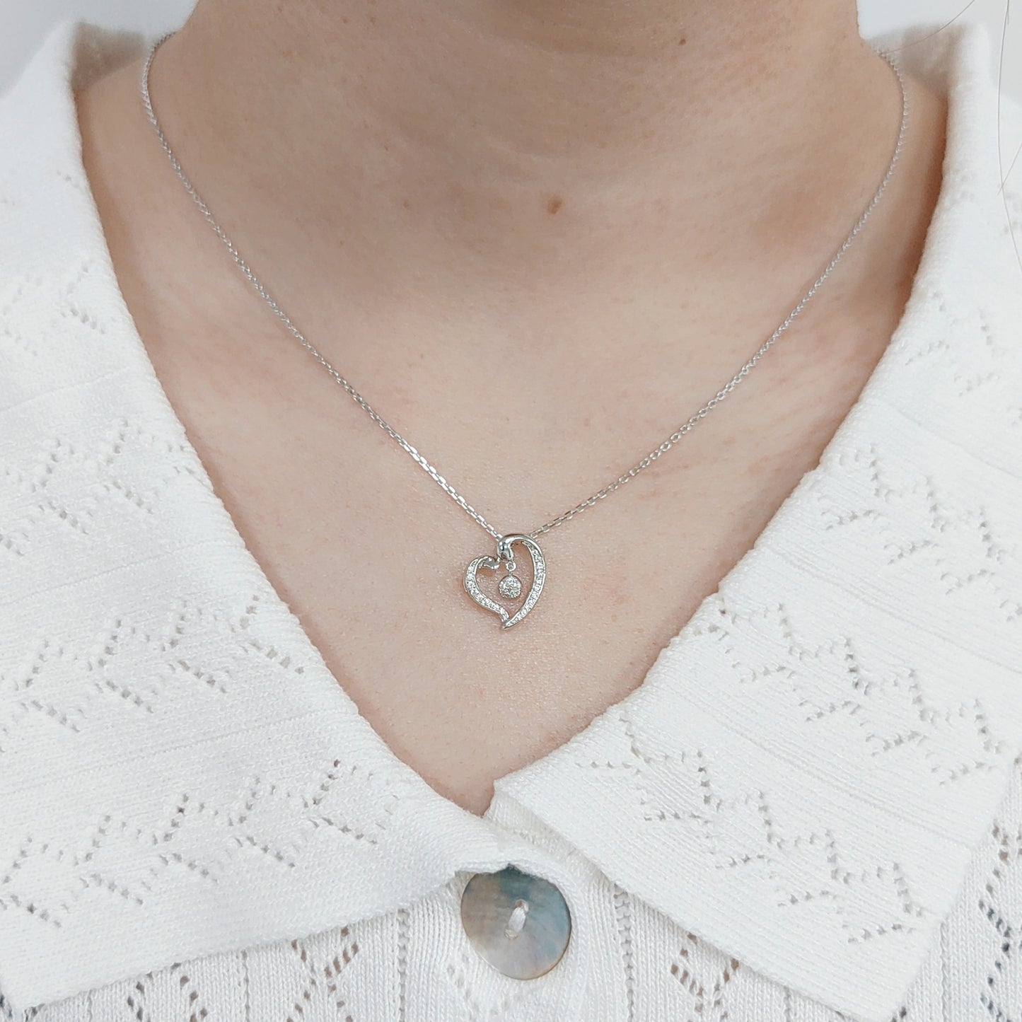 Luxurious and Versatile Heart-Shaped Collarbone Chain9/10/14/18k Gold Cultivated Diamond Necklace