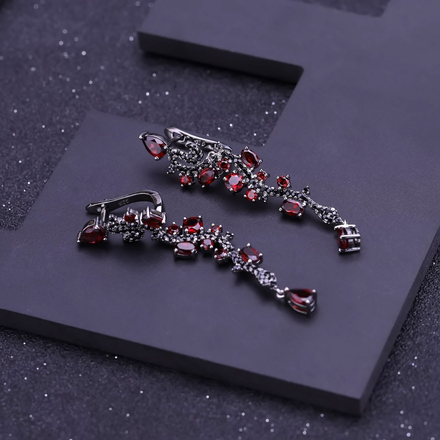 Italian Craft Designer Earrings High-end Jewelry s925Silver Inlaid Natural Garnet Earrings
