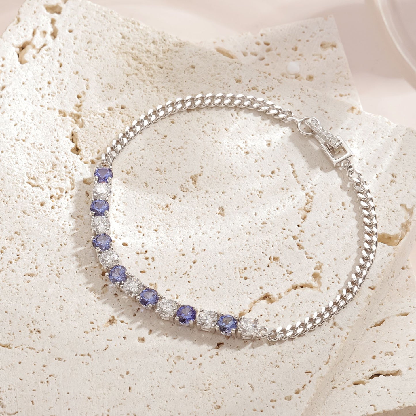High-end Elegant Cultivated Sapphire Moissanite Bracelet for Women s925Sterling Silver Inlaid Sapphire Bracelet Spring Summer