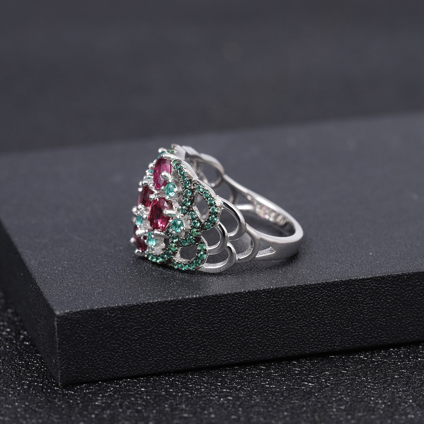 Luxurious and High-End Natural Rose Pomegranate Ring with a Sense of Design Prosperous Series s925Silver Inlaid Gemstone Ring