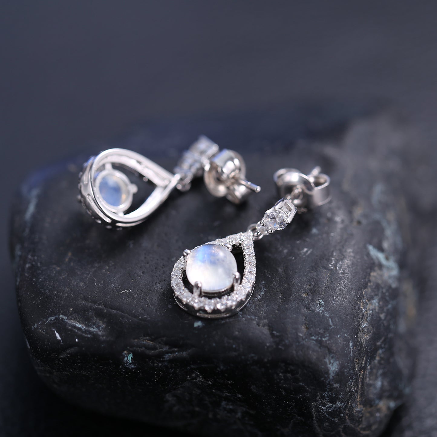 Elegant and Noble Natural Cream Blue Moonstone Earrings for Women s925Sterling Silver Gemstone Earrings for Export