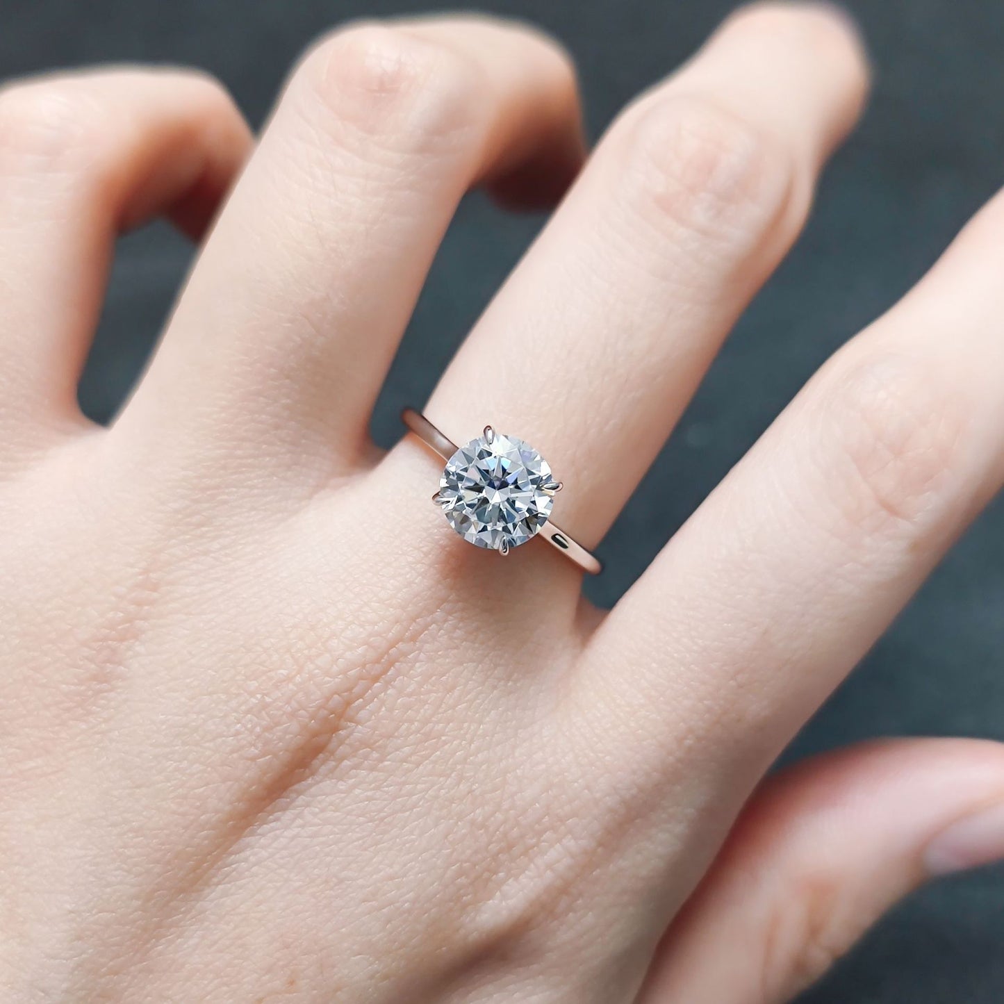 Simple Plain Circle2Carat Wedding Ring Large Main Stone Ring s925Sterling Silver Round Moissanite Ring