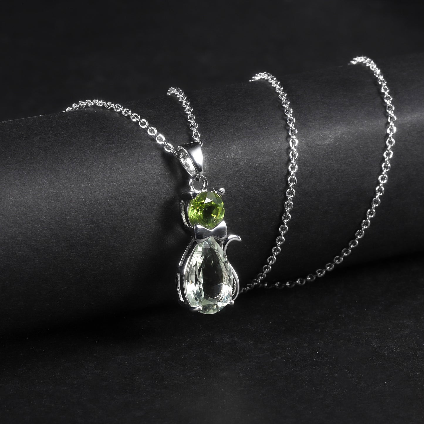 Luxurious and Unique Design Natural Gemstone Cat Pendant with a High-End Feel s925Silver Inlaid Green Amethyst Necklace Pendant