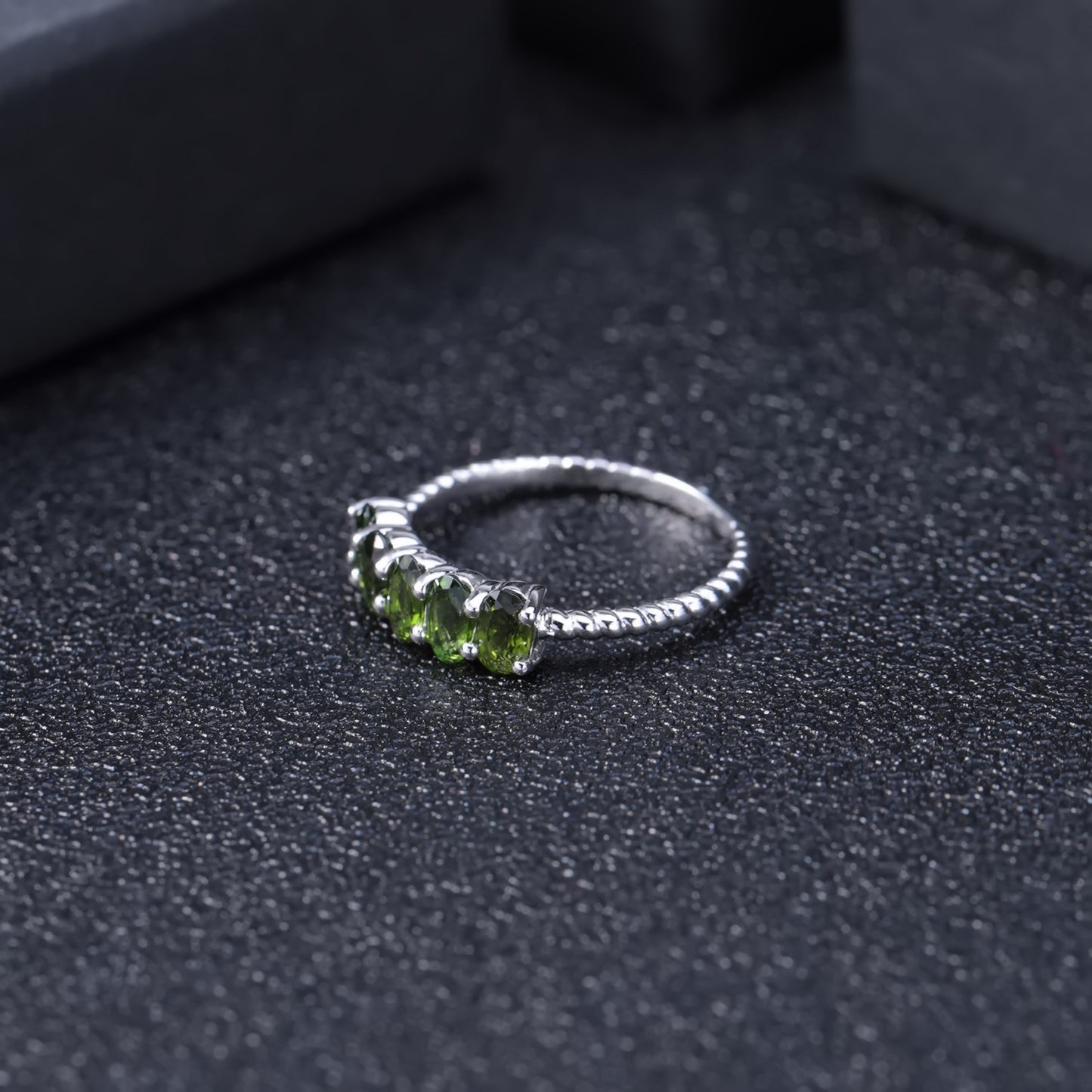 Luxurious Natural Translucent Stone Ring Fashion Temperament s925Silver Inlaid Gemstone Natural Color Gemstone Ring