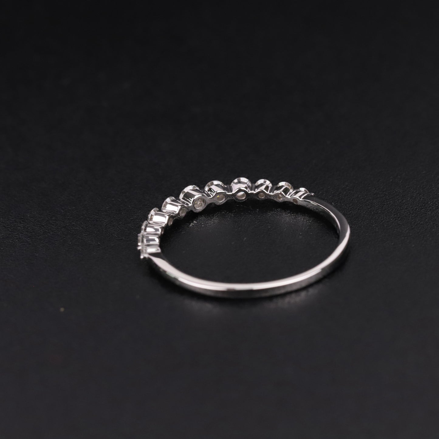 Fashionable Simple Versatile Moissanite Micro Pave Ring Custom Full Ring9/10/14/18k Gold Stacking Rings for Men and Women