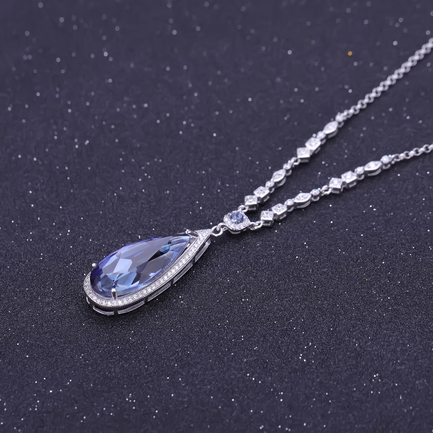 Luxurious Design High-End Inlaid Gemstone Jewelry Accessories Personality925Silver Color Gemstone Necklace Pendant