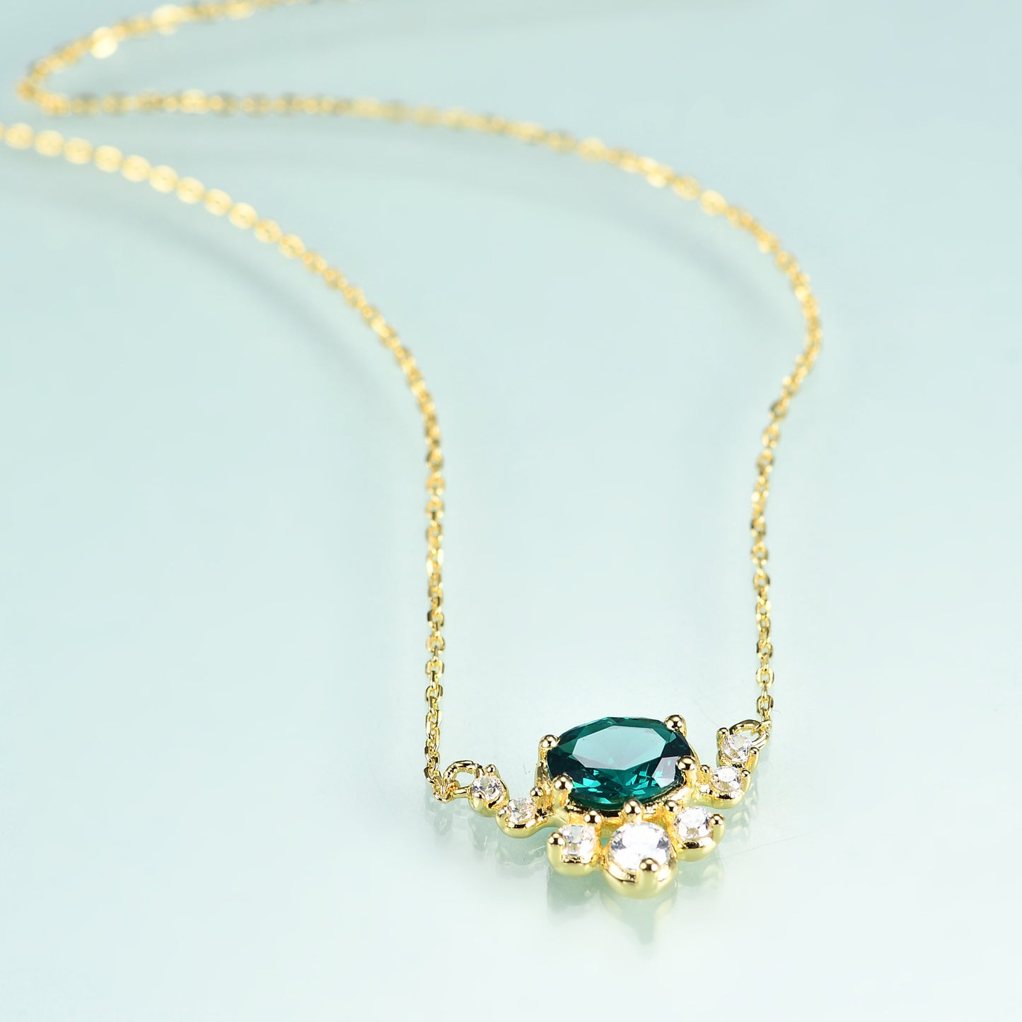 Jewelry S925Sterling Silver Inlaid with Emerald Nano Fashion Light Luxury Elegant Clavicle Chain Gemstone Necklace Pendant