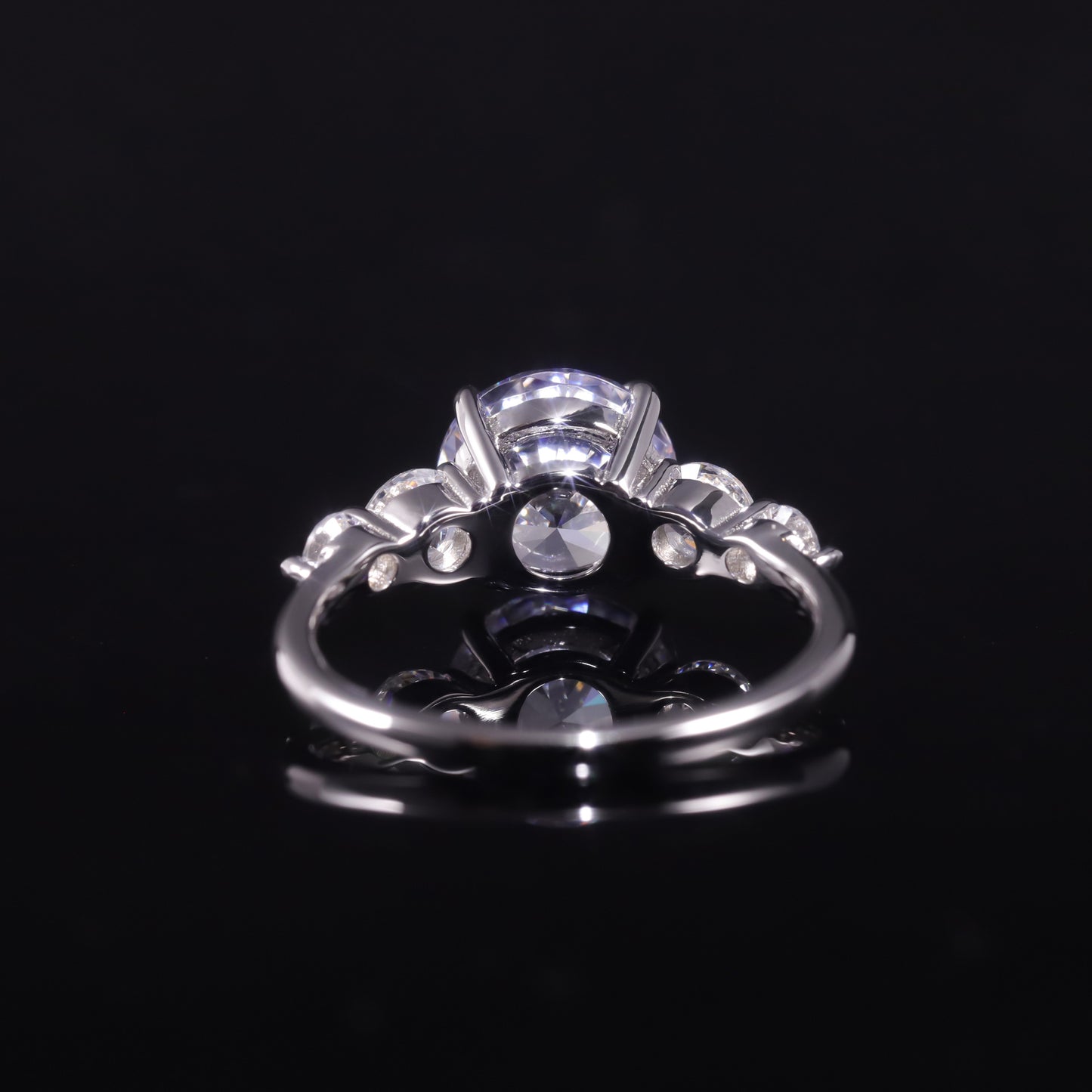 Personality Ring s925Sterling Silver Inlaid with Moissanite2.5Carat Round Large Main Stone Ring
