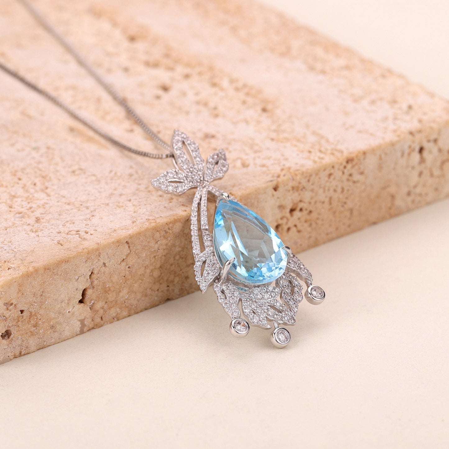 Original Design Natural Topaz Necklace10Carat Pendant s925Sterling Silver Inlaid Yellow Amethyst Luxurious Necklace