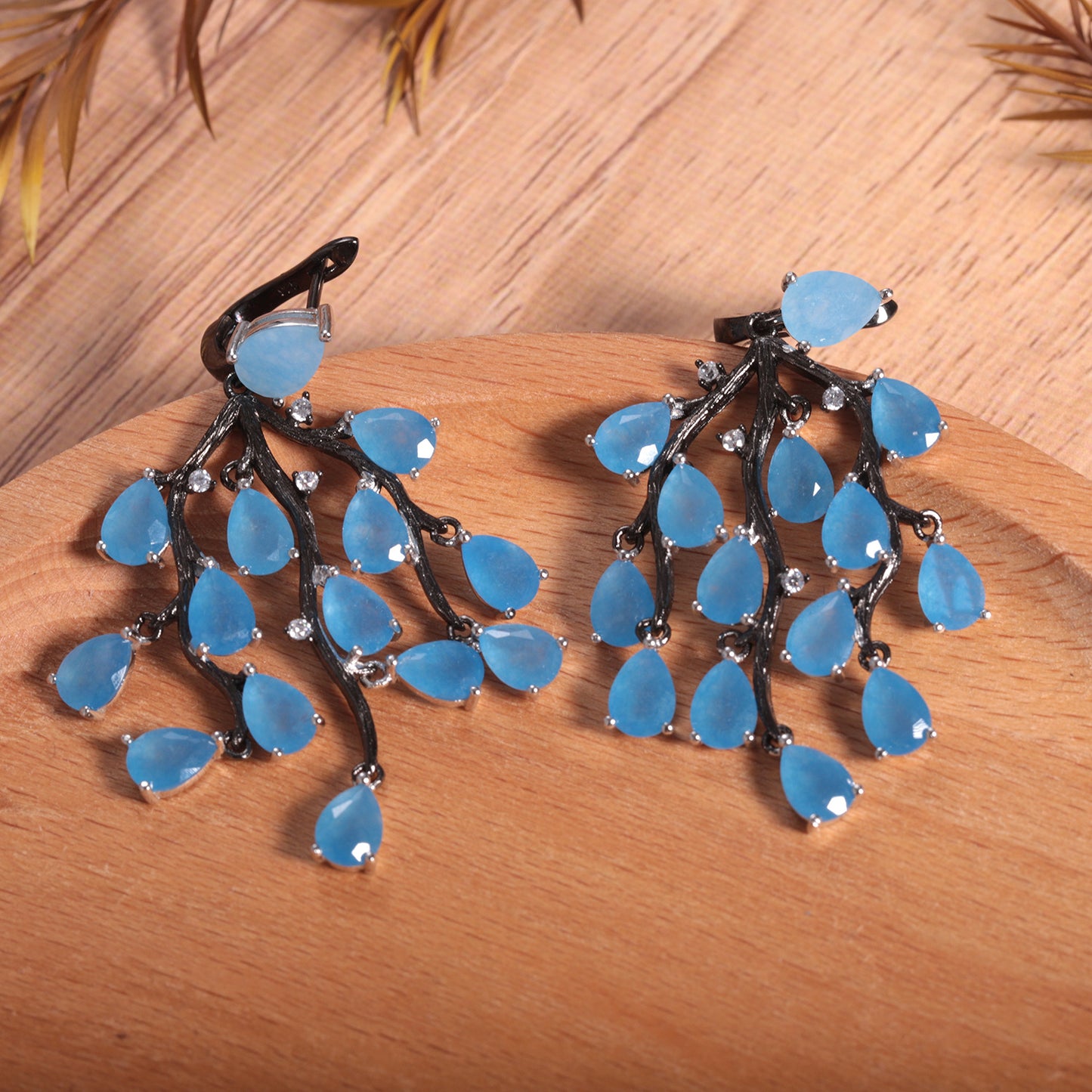 Designer High-End Green Agate Earrings Natural Willow Design s925Sterling Silver Natural Gemstone Earrings