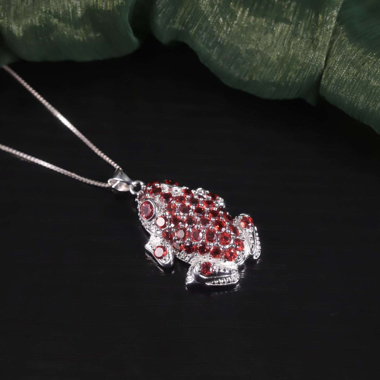 Natural Wind Animal Element Frog Pendant s925Sterling Silver Inlaid Natural Garnet Topaz Necklace Pendant