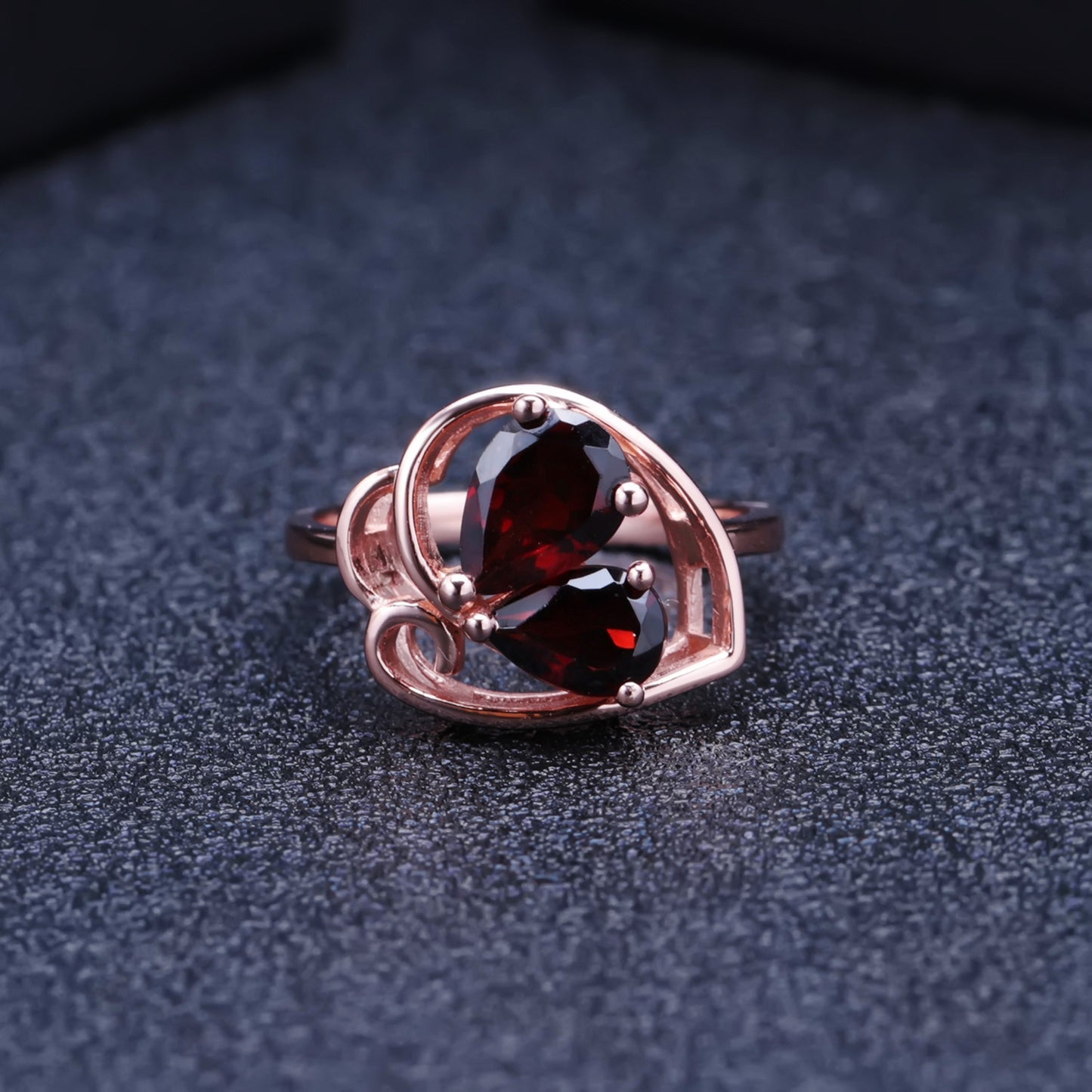 Design-inspired Garnet Ring for Women Vintage Inlaid Natural Gemstones s925Silver plating18k Rose Gold Ring