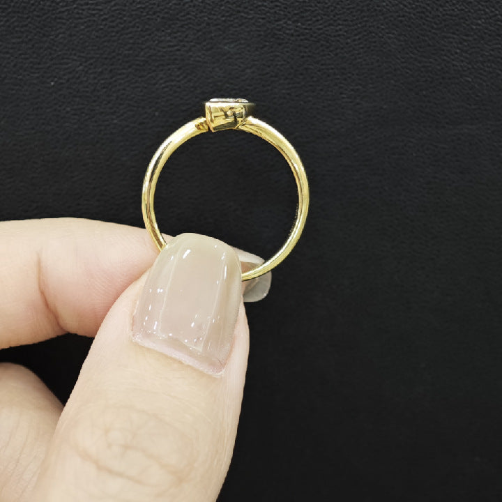 Exquisite and high-quality18k Gold Diamond Ring0.6Carat Cultivated Diamond Twist Arm Water Drop Pear Shape Wedding Ring k Gold ring