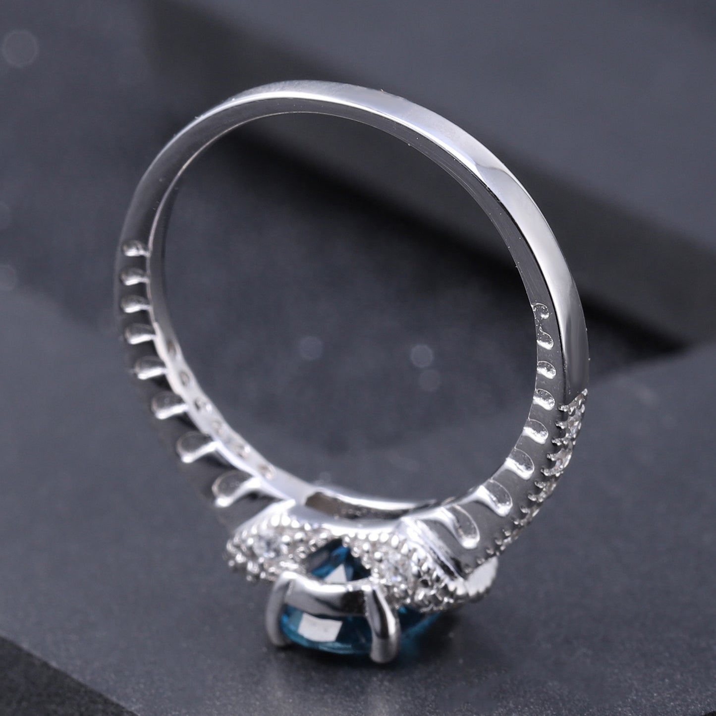 Light Luxury Natural London Blue Topaz Ring Fashion High-Grade Temperament925Silver Inlaid Natural Gemstone Ring