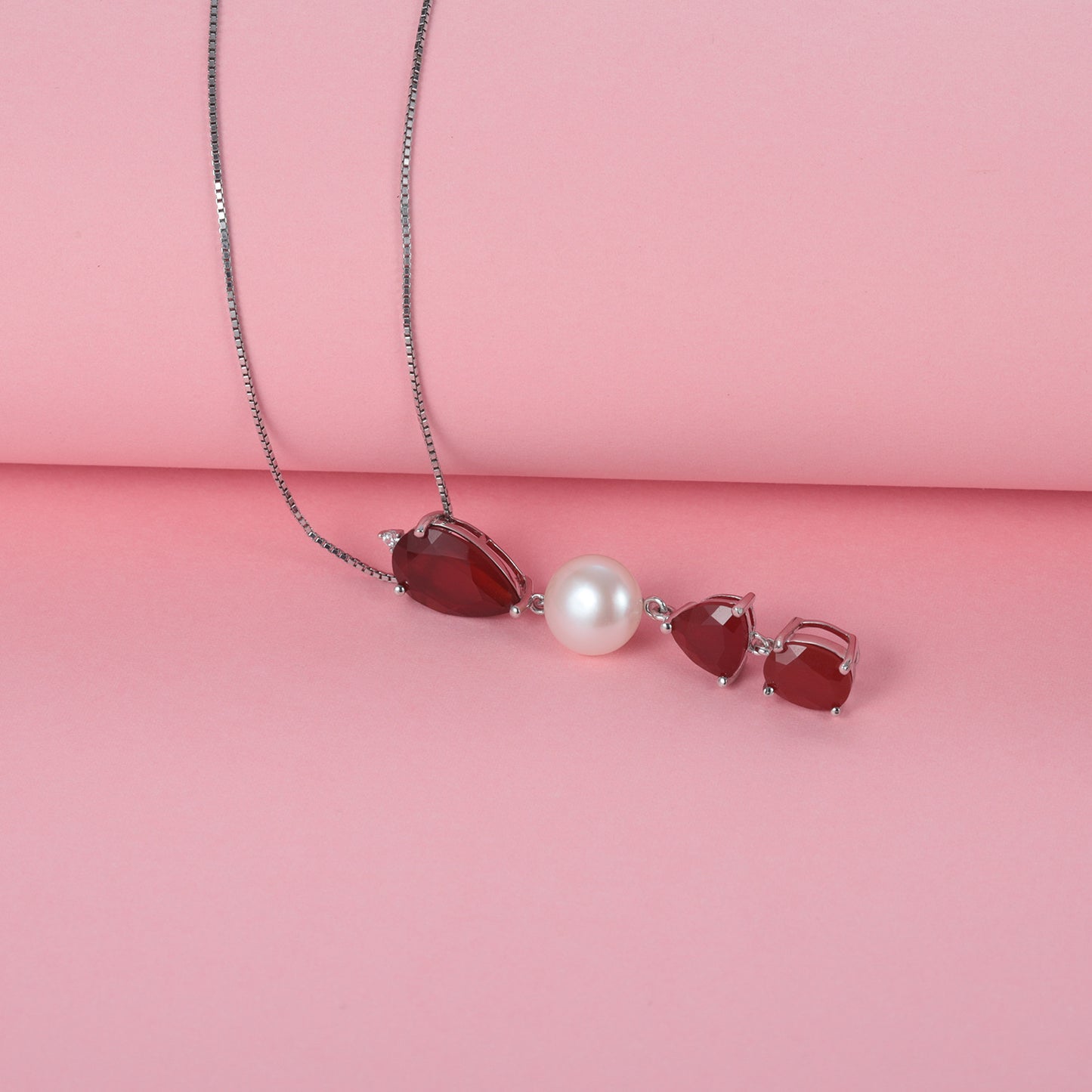 Luxurious and Unique Jewelry Natural Pearl Pendant Advanced Sense s925Silver Color Gemstone Green Agate Necklace Pendant