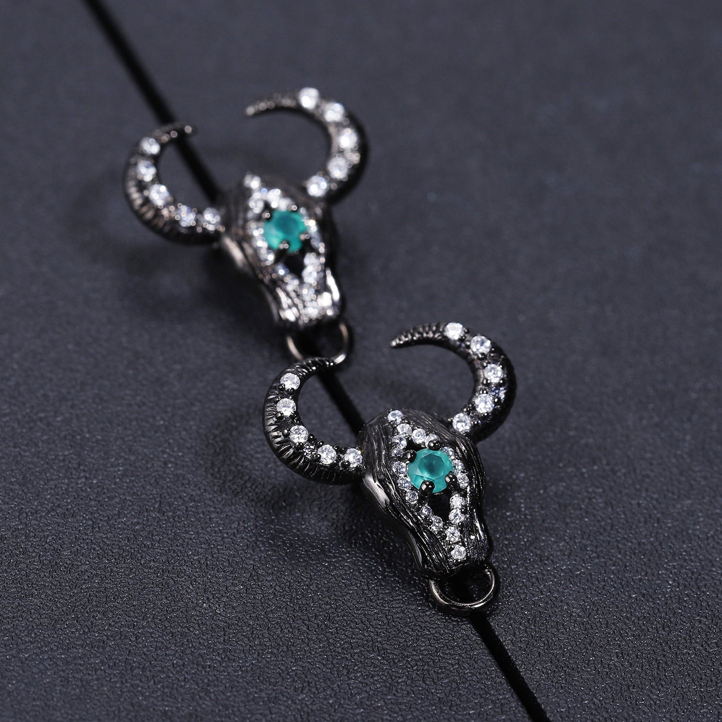 Designer Style Shan Hai Jing Bull Head Earrings Dark Retro Style High-end Feel s925Silver Green Agate Stud Earrings