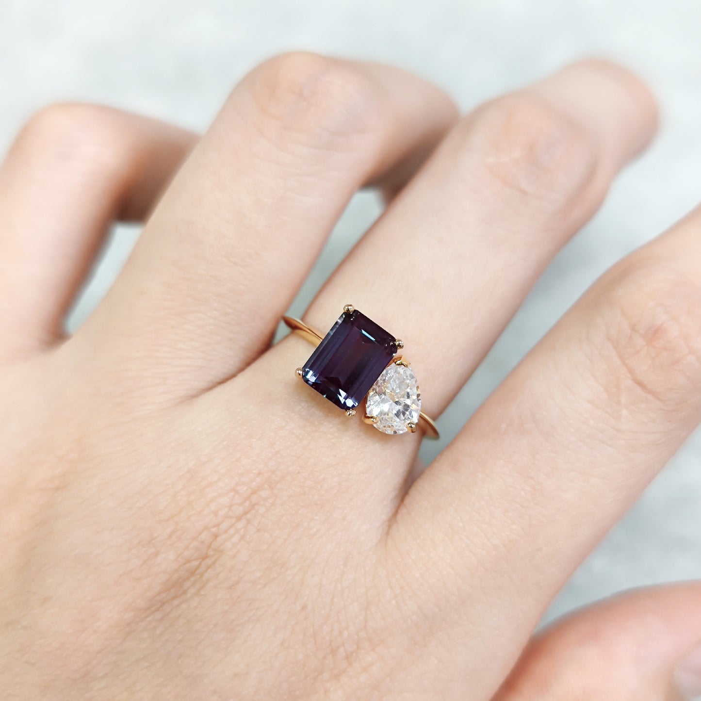 Fashionable and Unique Rings s925Sterling Silver Gold Plated Lab Color Changing Sapphire Blue Gemstone Ring