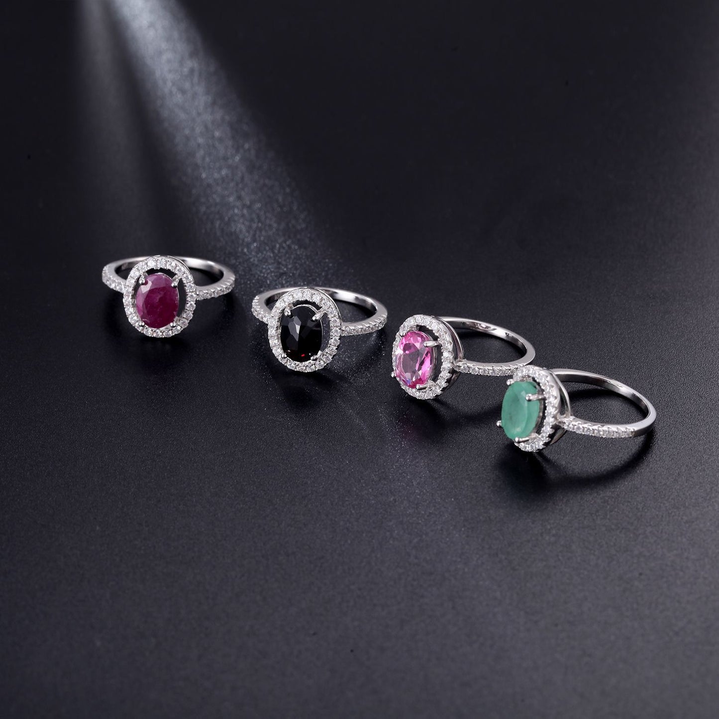 Minimalist Natural Gemstone Ring for Women Fashion Temperament s925Silver Inlaid Garnet Gemstone Crystal Ring