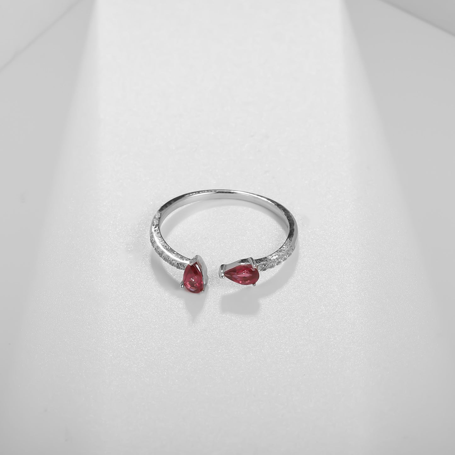 Design Sense Light Luxury Simple Natural Translucent Stone Ring Adjustable Prosperous Series925Silver Inlaid Gemstone Ring