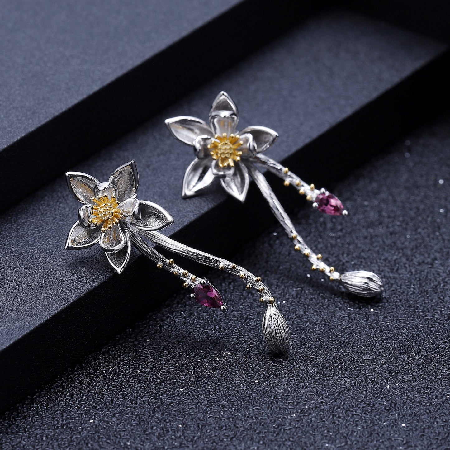 Designer High-End Gemstone Earrings Natural Style Floral Design925Silver Natural Rose Garnet Earrings