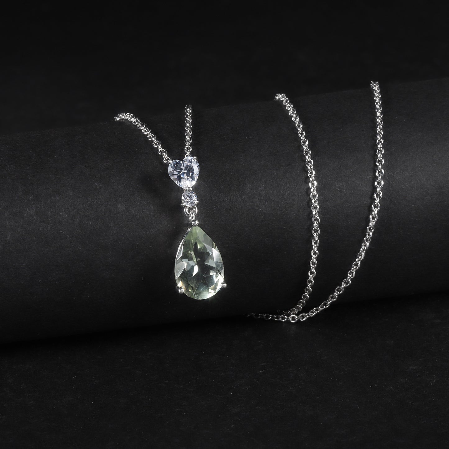 Fresh and Elegant Natural Gemstone Necklace Pendant with a High-End Feel s925Sterling Silver Inlaid Natural Green Amethyst Pendant