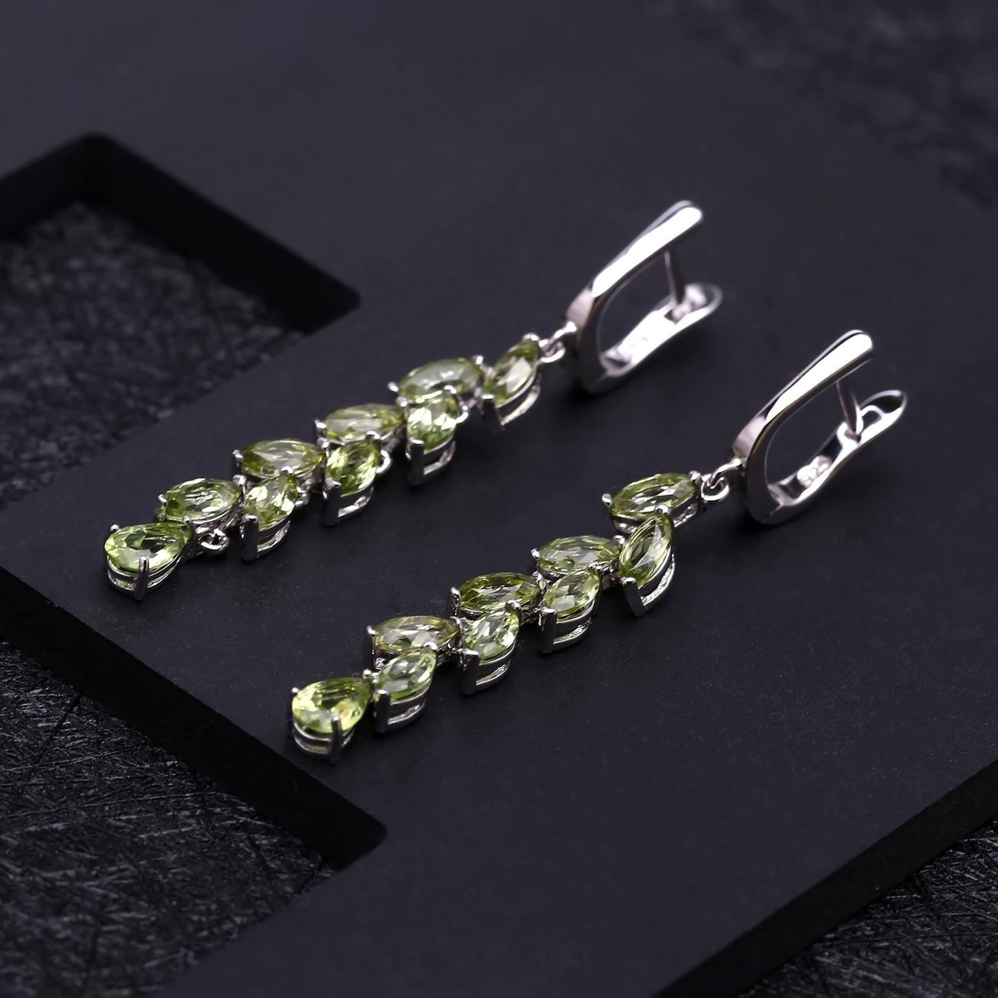 Luxury Fashion Natural Peridot Earrings Sense of Design s925Silver Inlaid Natural Gemstone Earrings