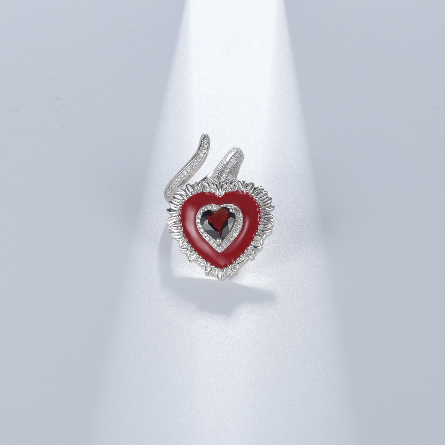 Designer Natural Garnet Ring Heart Design Sense Gift s925Silver Color Gemstone Ring