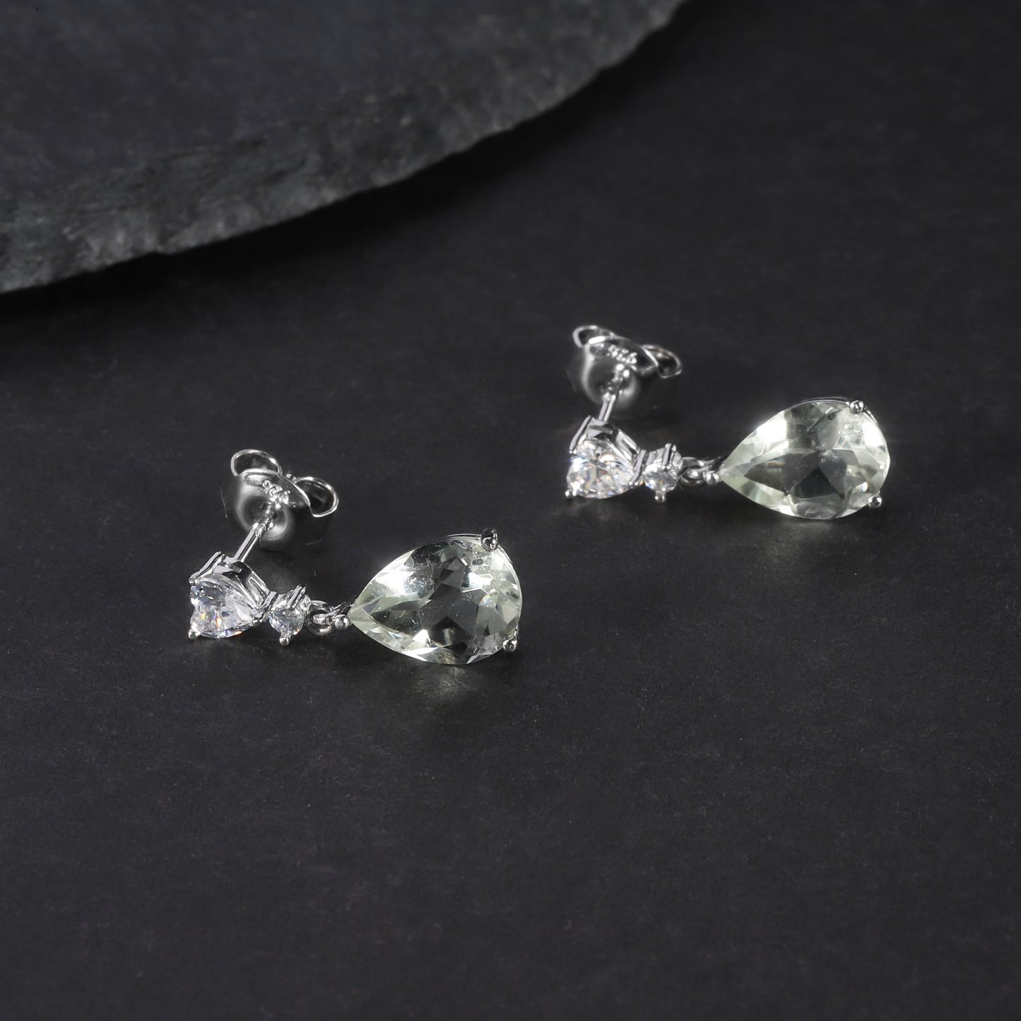 Unique Light Luxury Natural Gemstone Earrings Advanced Sense s925Silver Inlaid Natural Green Amethyst Earrings