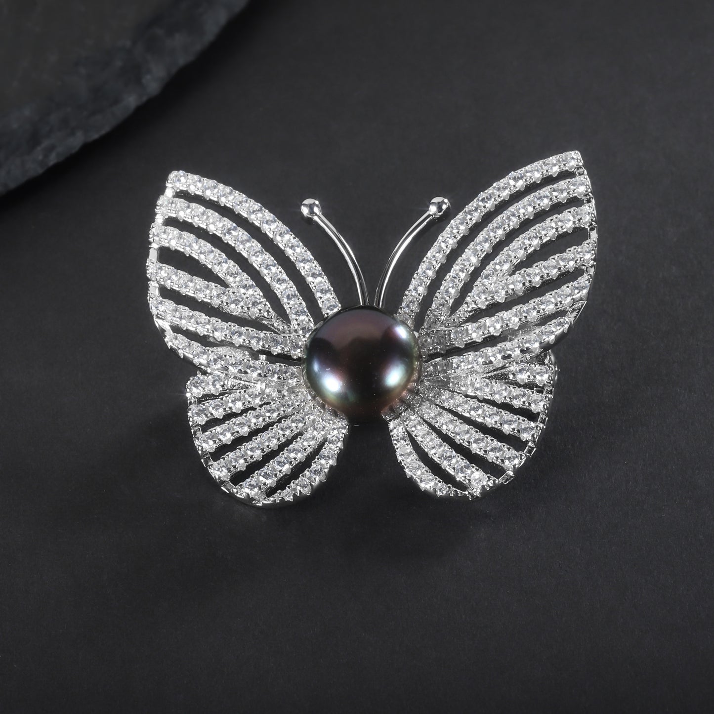 New Natural Freshwater Pearl Butterfly Brooch Designer Fashion Light Luxury High-end Feel S925Sterling Silver Brooch