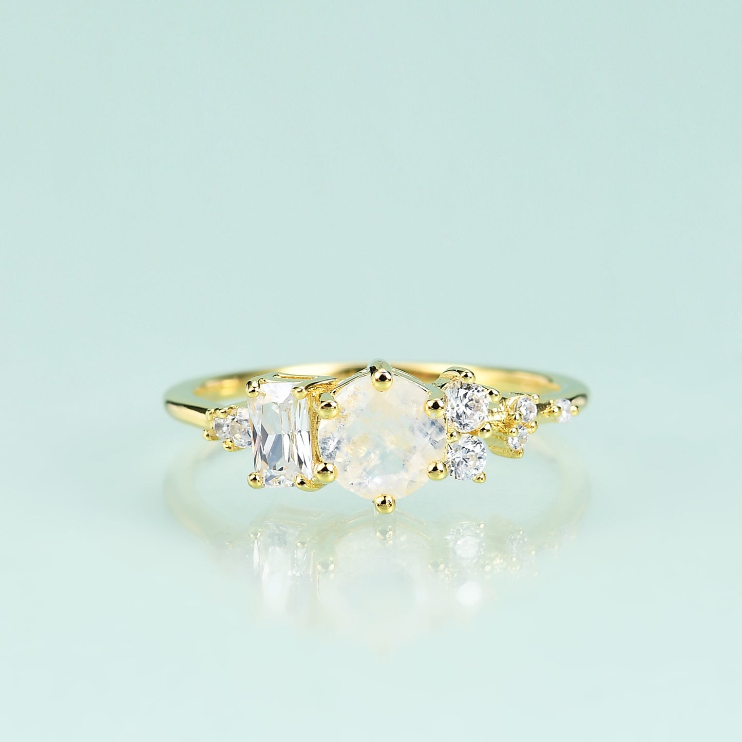 Jewelry S925Sterling Silver Inlaid Natural Moonstone Ring Fashionable and Luxurious Plated14k Gold ring