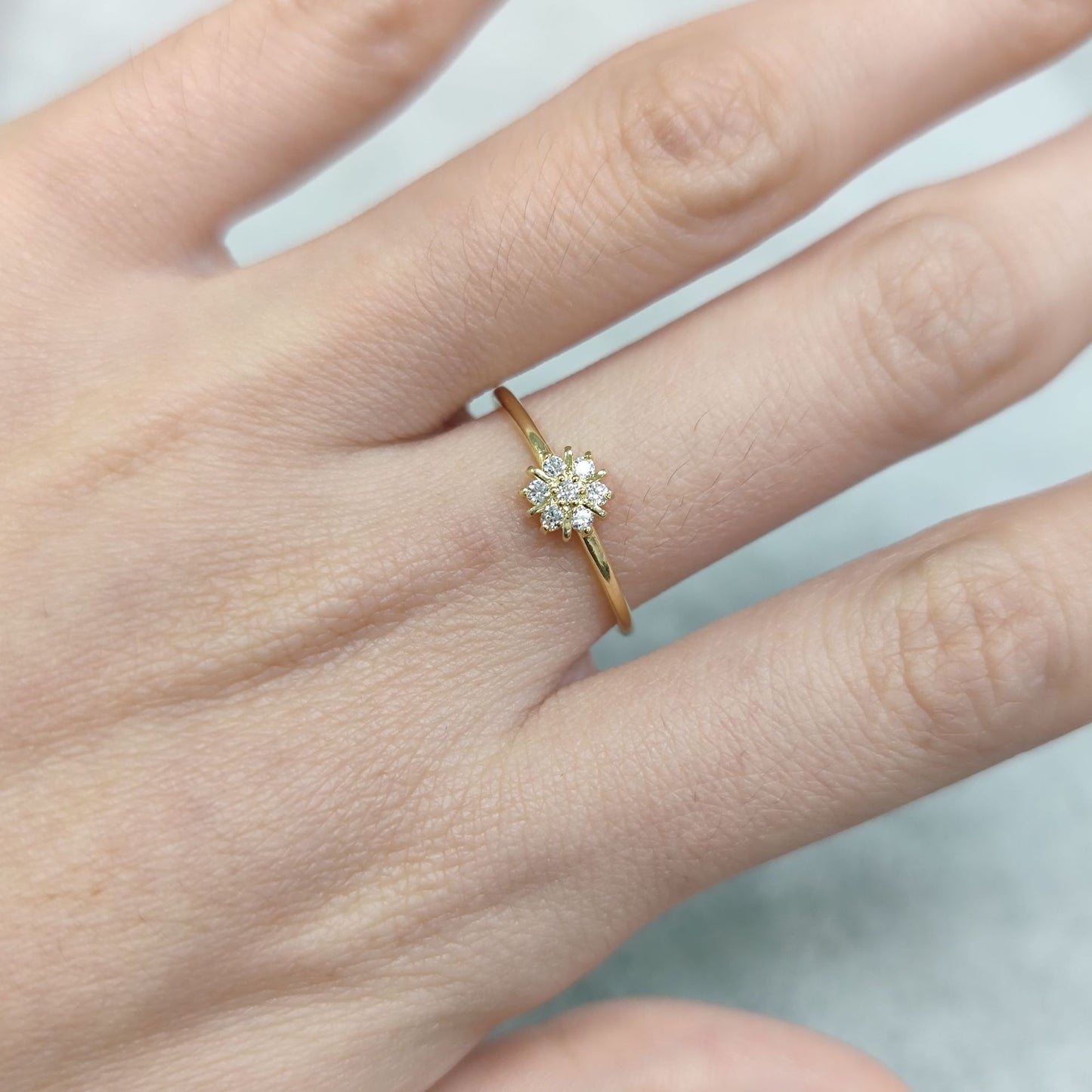 Autumn and winter new snowflake ring s925Sterling Silver Moissanite Inlaid Men and Women Golden Dawn Series Small Ring Forest Style