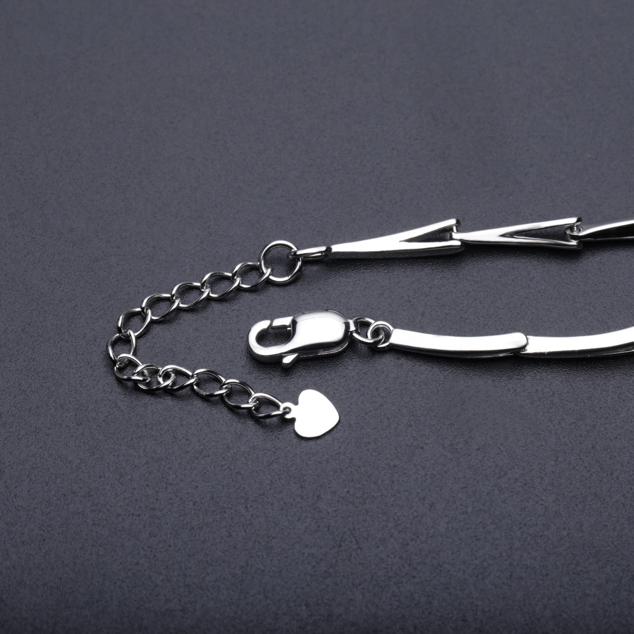 Factory Direct Supply New Design Natural Garnet Bracelet Fashionable Natural Gemstones s925Silver bracelet