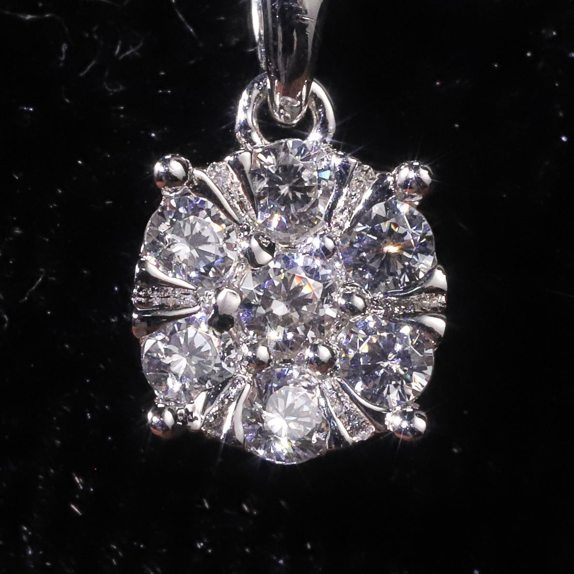 Light Luxury chic Fengqun Inlaid Crushed Diamond Cultivated Diamond Pendant9/10/14/18k White Gold Rose Gold Yellow Gold Necklace