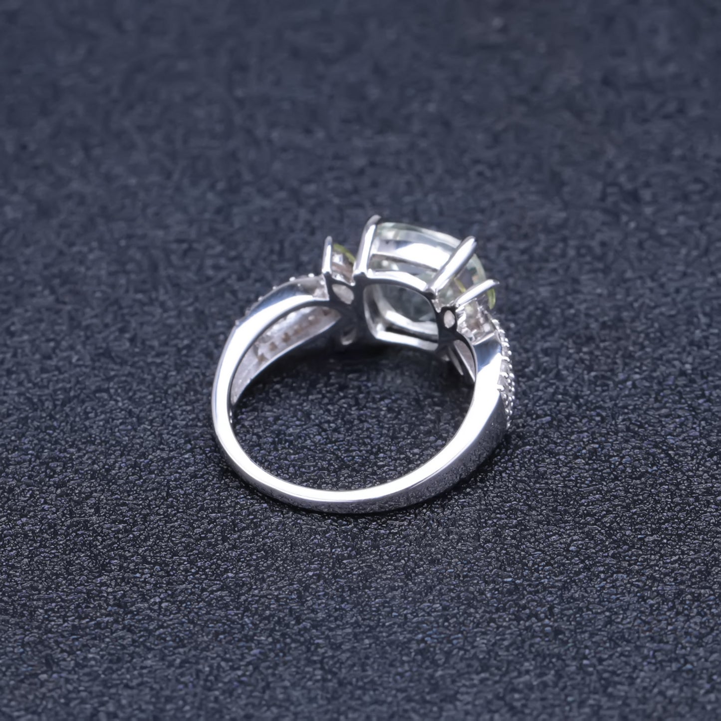 Luxurious Fashion Natural Green Amethyst Ring Sophisticated Design s925Sterling Silver Inlaid Natural Gemstone Ring