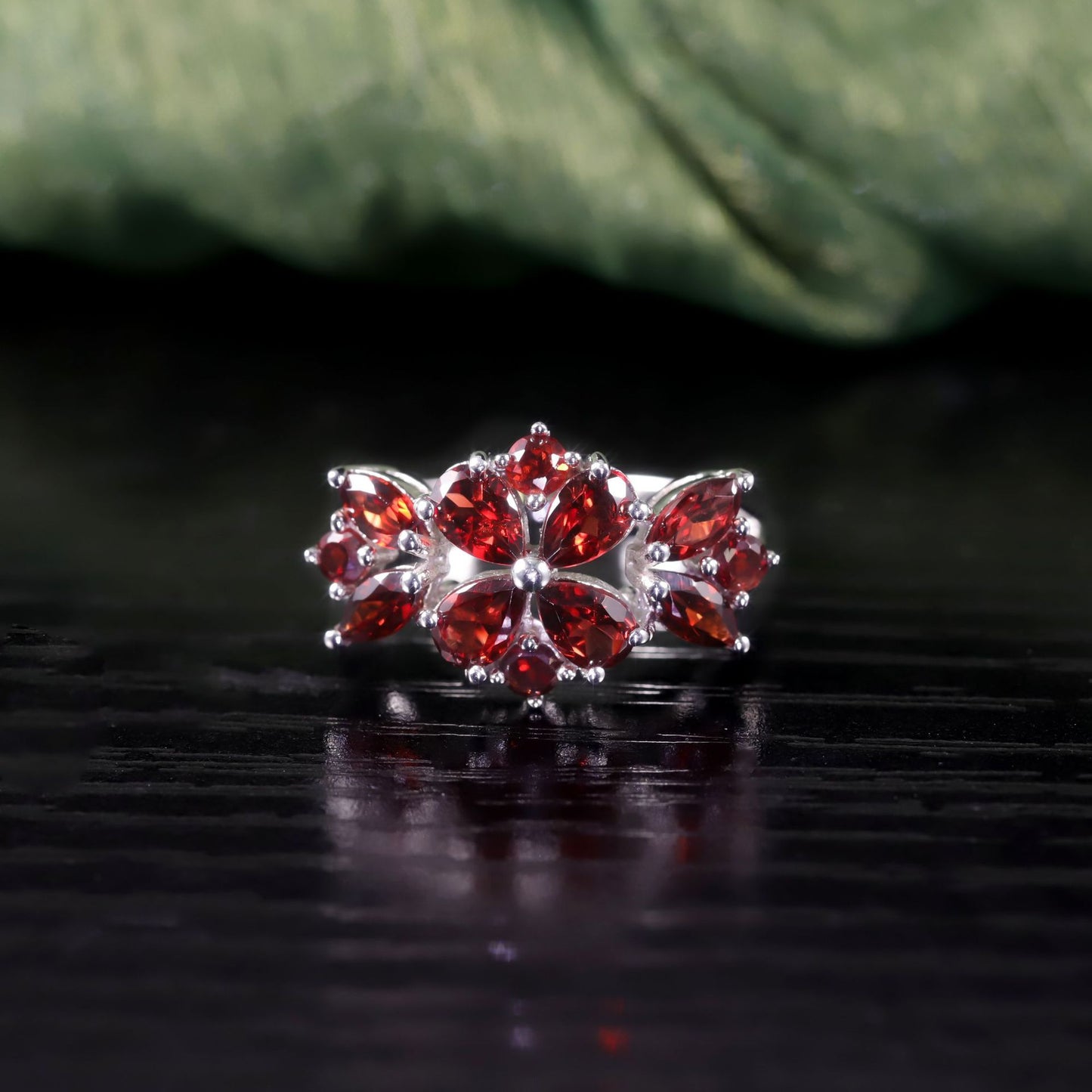 Luxurious Garnet Ring s925Sterling Silver Inlaid Natural Topaz Ring Floral Jewelry Women's Hand Accessory