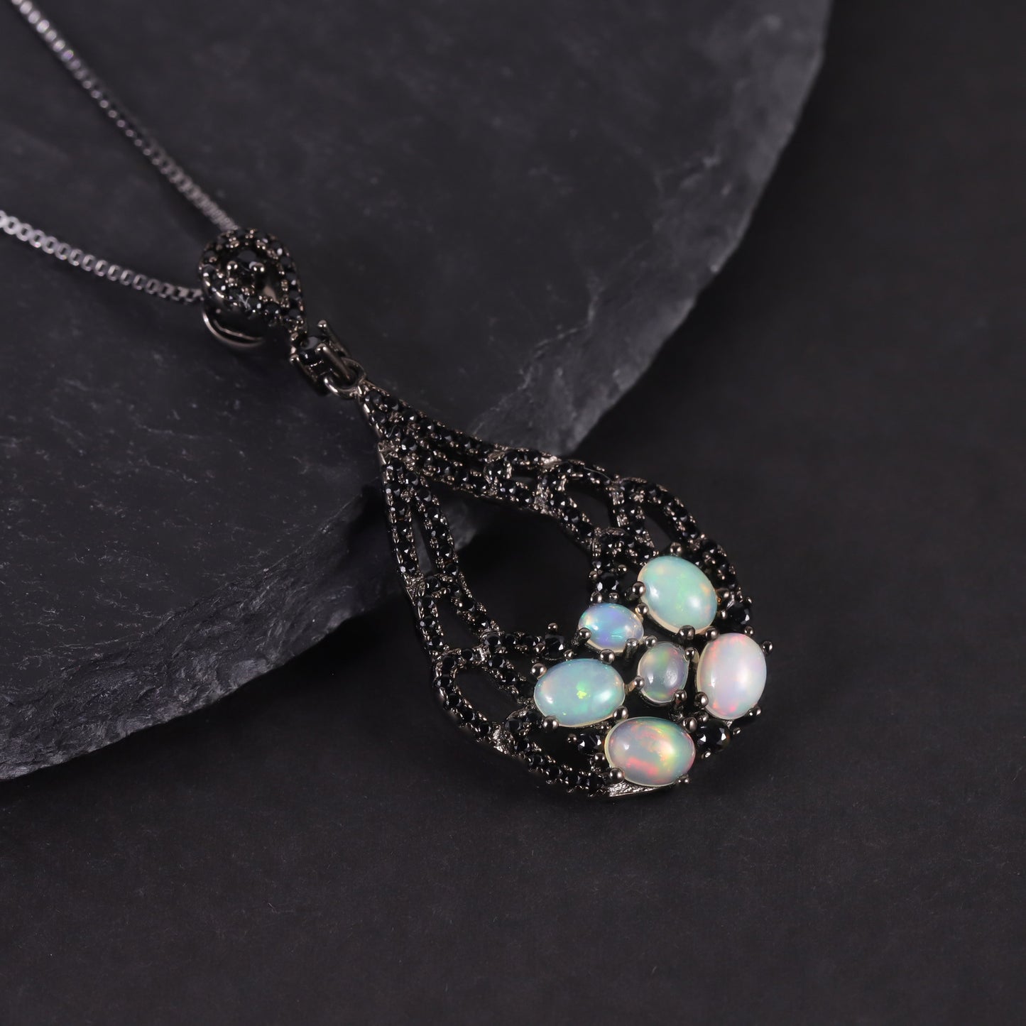 Black Gunmetal Natural Opal Necklace s925Sterling Silver Inlaid Green Chalcedony Amethyst Pendant Niche Dark Style