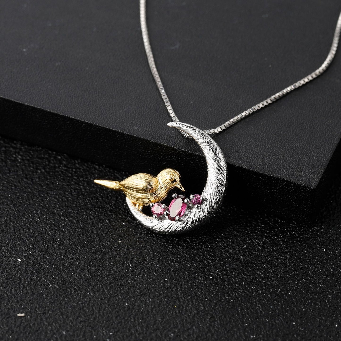 Designer Style Chinese Style Gemstone Pendant Bird and Crescent Design s925Silver Natural Peridot Necklace Pendant