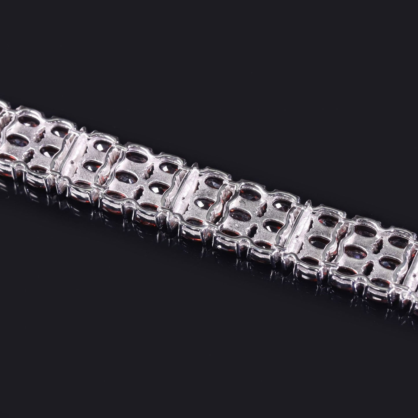 Elegant graceful s925Sterling Silver Inlaid Natural Garnet Bracelet Three Rows Heavy Craft Luxurious Gemstone Bracelet for Women