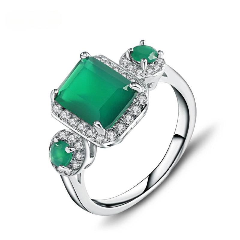 Luxurious and Sophisticated Green Agate Ring New stylish design with elegance s925Sterling Silver Inlaid Gemstone Ring
