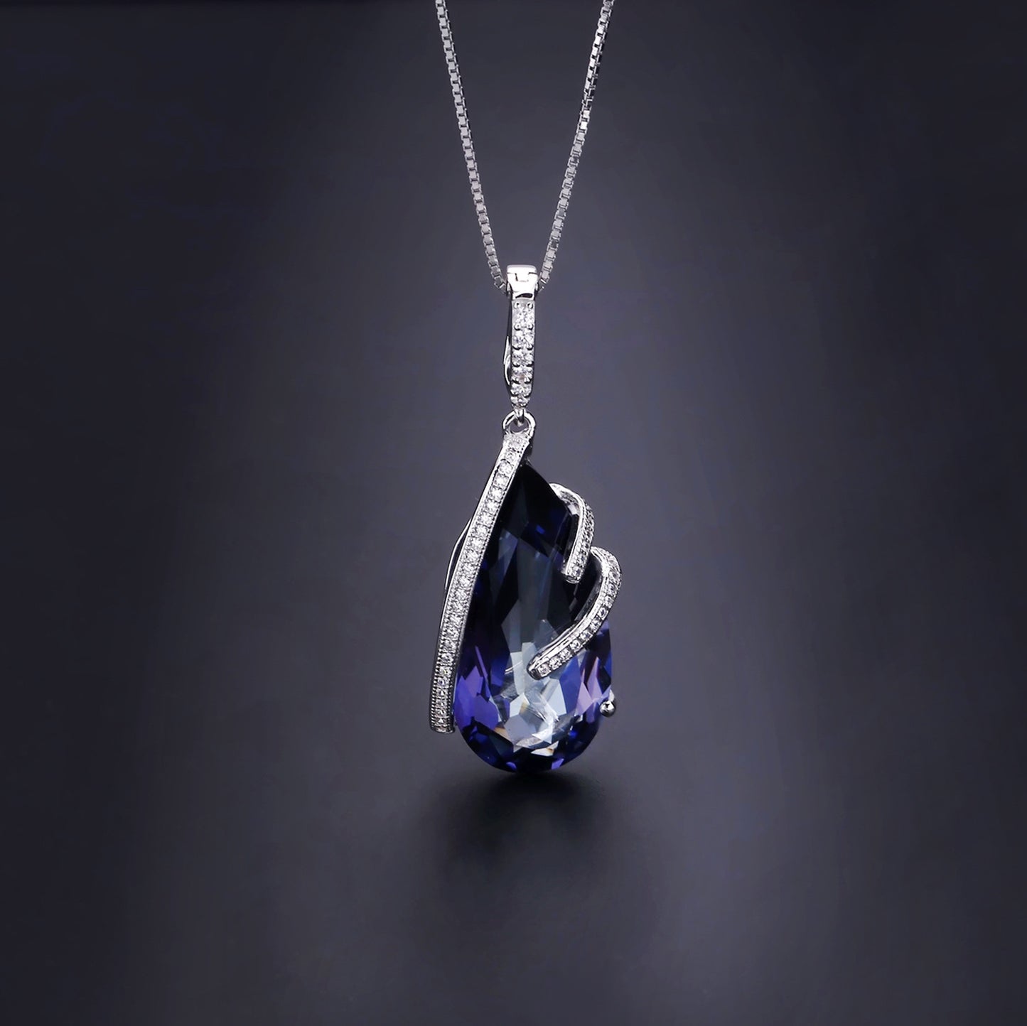 Luxurious Design Gemstone Pure Silver Pendant Necklace with Unique Style s925Silver Inlaid Crystal Necklace Pendant